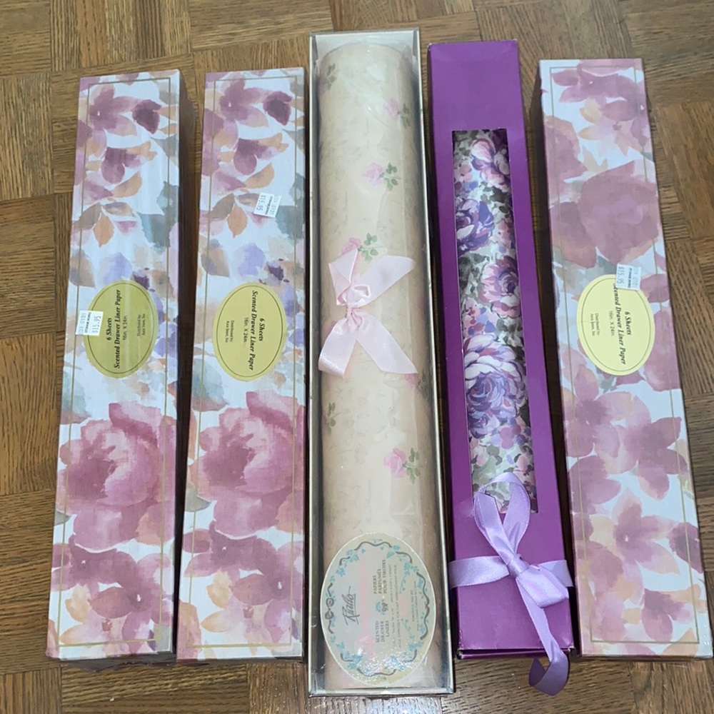 Scented drawer liners